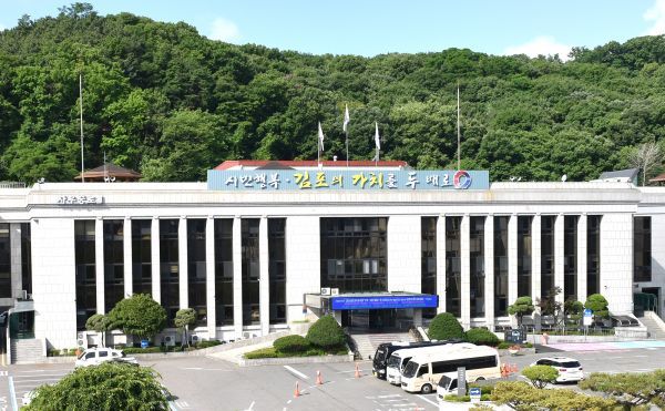 김포시, 19일부터 비대면 예배만 허용… 교회 모임·식사 금지