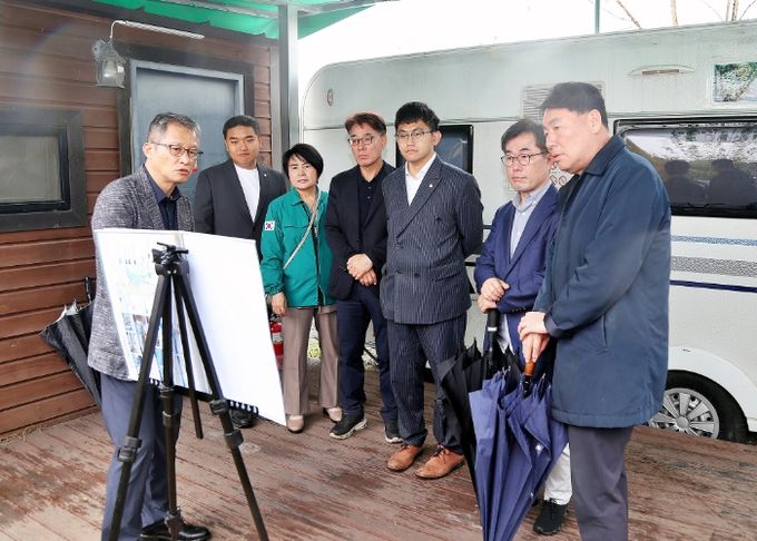 의왕시의회, 왕송호수캠핑장 등 문화관광시설 현장점검