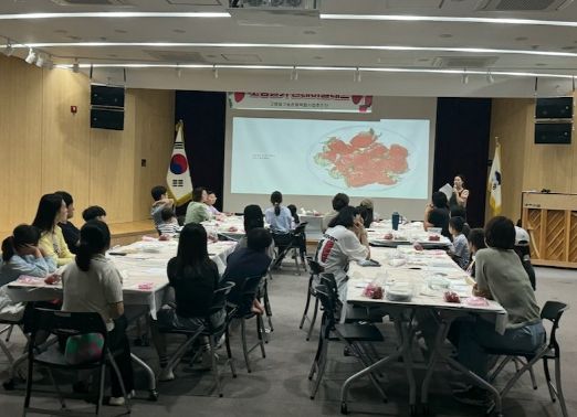 고령딸기와 책이 만난 하루, 다산도서관 가족체험클래스 성료