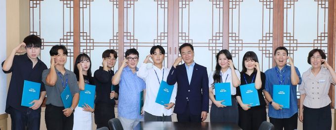 시민 신뢰를 높인 주역들… 평택시, 민원처리 우수직원 간담회 가져