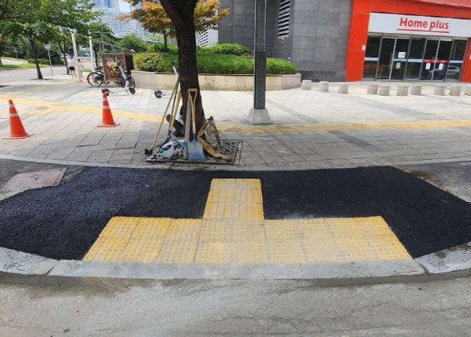 턱낮춤 구간 공사 후