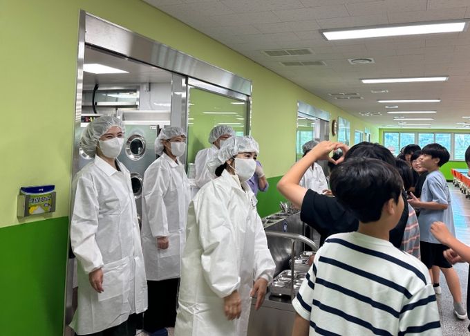 수원교육지원청, '지역 특색 담은' 자율선택급식 적극 추진