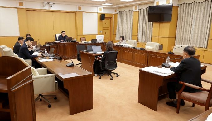 행정자치위원회, 제291회 제2차 정례회 5일차 행정사무감사 실시