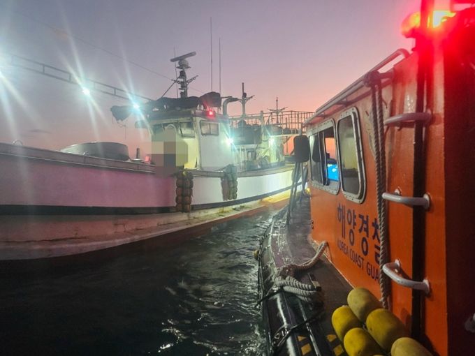 완도해경, 승선원 4명 전원 구조