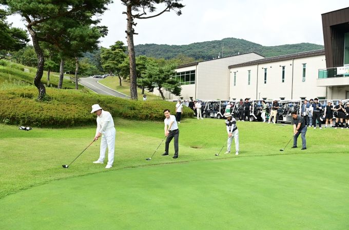 제12회 군수배 및 제14회 협회장기 골프대회 성료!