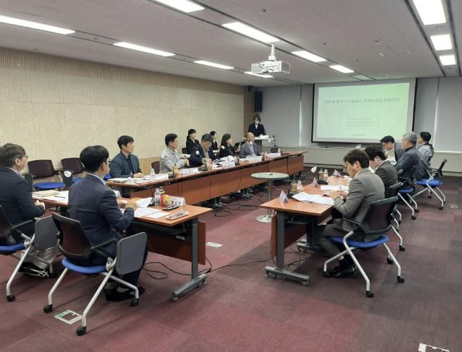 용인특례시는 '2025년 용인시 산업입지 정책자문단 회의'를 개최했다