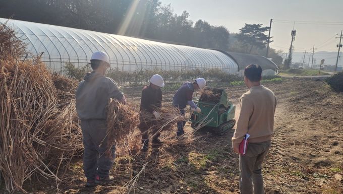 충남도, 영농부산물 연말까지 집중 파쇄 지원