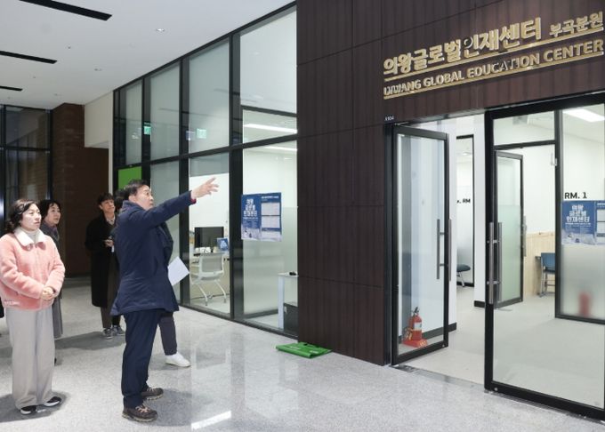 김성제 의왕시장, 글로벌인재센터 부곡분원 리모델링 현장 방문…차질 없는 개관 당부