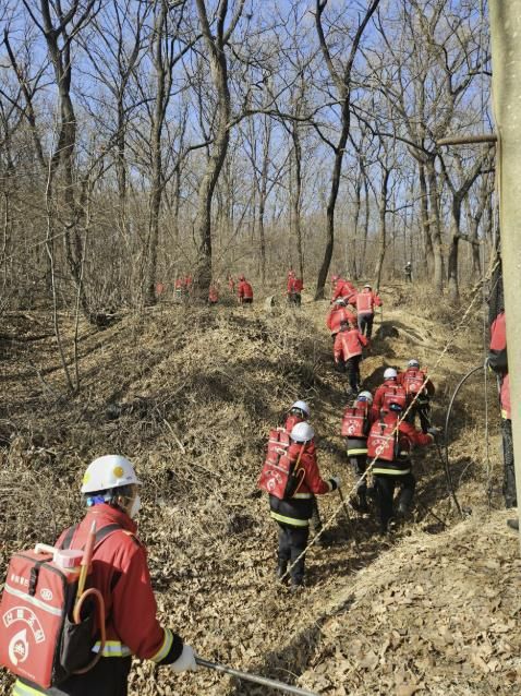 6일 장상동 일원에서 산불진화 및 주민대피 훈련이 진행되고 있다.