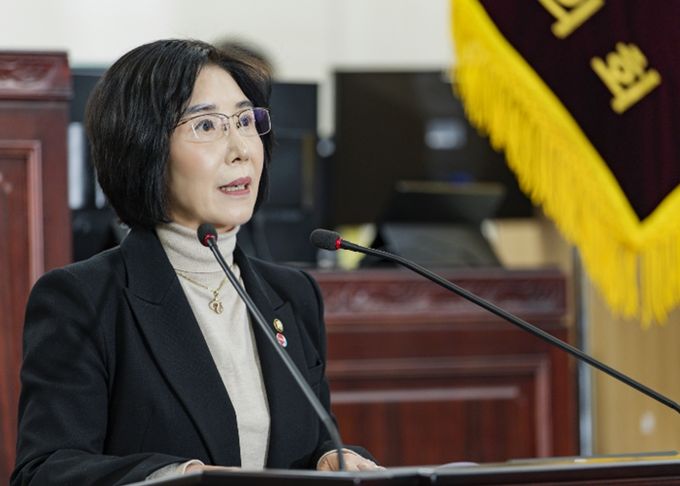 화성특례시의회 조오순 의원이 제248회 임시회 제1차 본회의에서 5분 자유발언을 하고 있다.