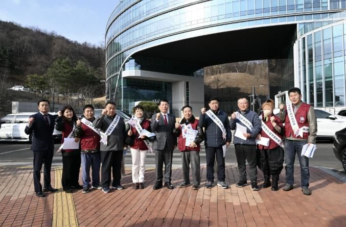 민족통일 구리시협의회, 삼일절 맞아 태극기 바로 알기 캠페인 나서